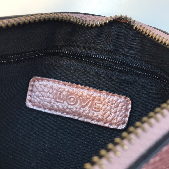 Demdaco Metallic Rose 6” Wristlet - Picture 6 of 10